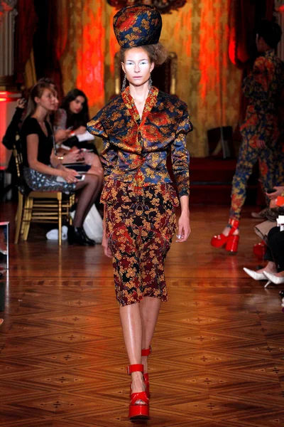 Look 33